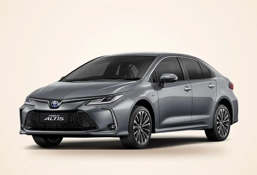 Toyota Corolla Altis, three-quarter front view